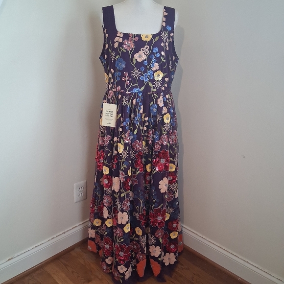 JessaKae Embroidered Jadmine Sequins Dress NWT Size XL - Picture 10 of 11
